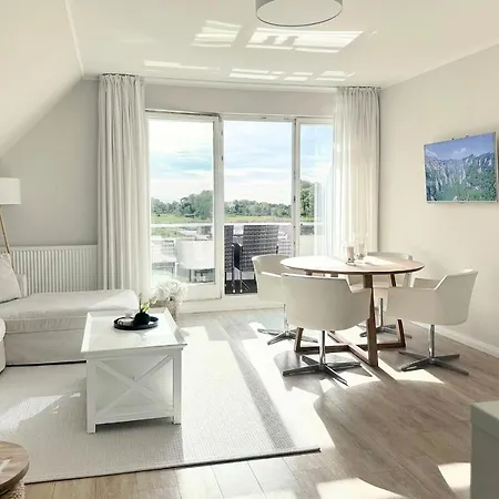 Techts Landhus Birkenallee